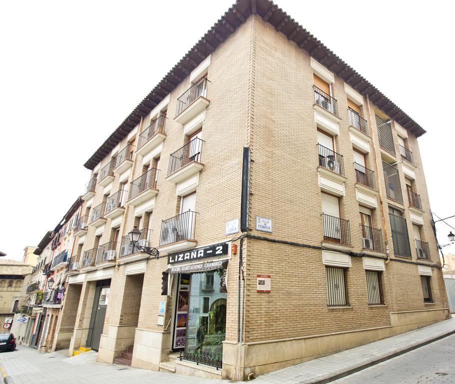 Hostal Lizana 2 Уеска Екстер'єр фото